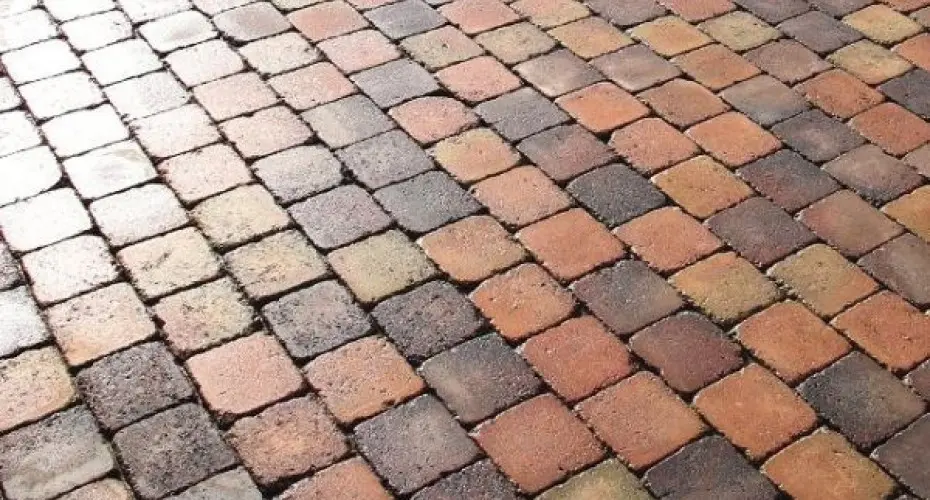 Jakim preparatem zabezpieczyć nawierzchnię z kostki brukowej?
