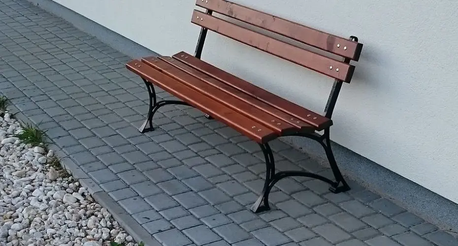 Konserwacja mebli ogrodowych po sezonie