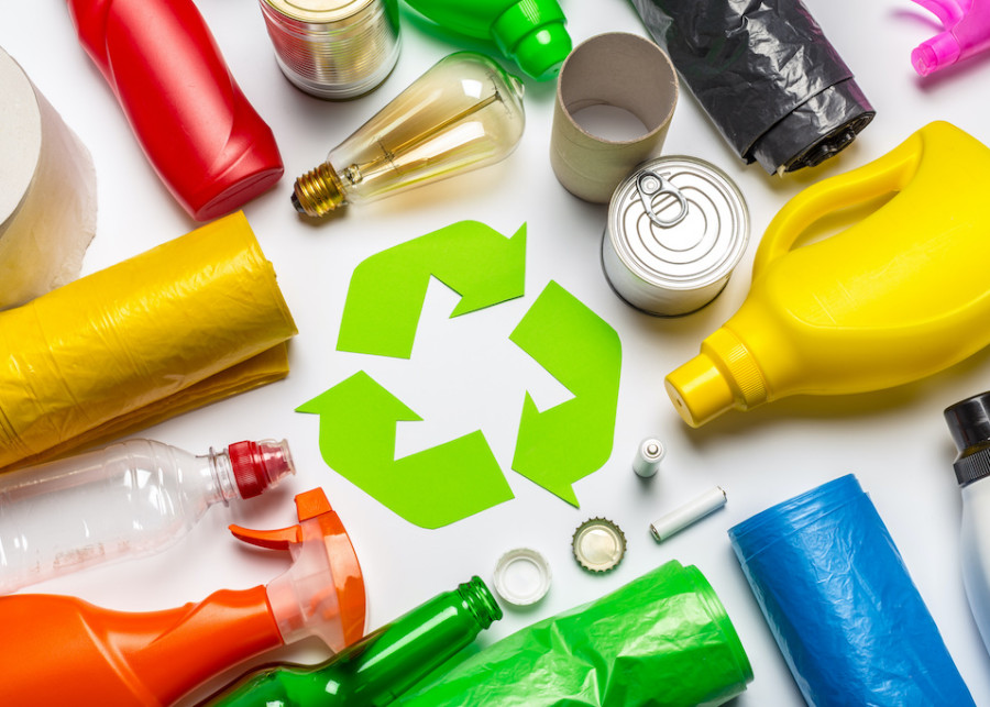 Jak segregujemy śmieci i ograniczamy wykorzystanie tworzyw sztucznych