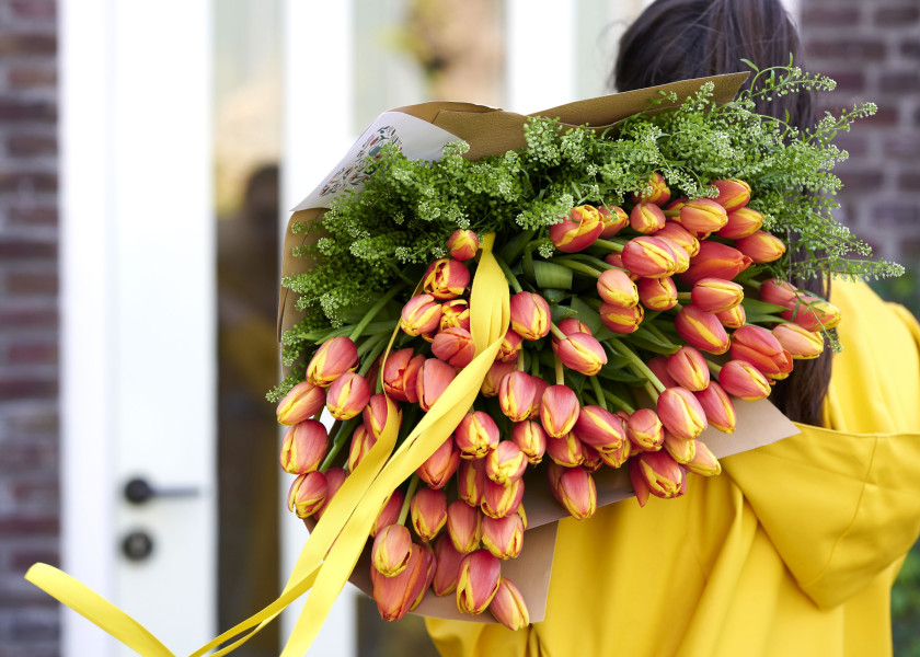 Tulipany w bukietach | Pomysły na wiosenne aranżacje Tulipany w bukietach | Pomysły na wiosenne aranżacje