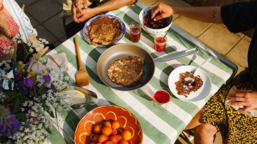 Gotuj, serwuj, delektuj się – idealny letni piknik to nie tylko kanapki na trawie!