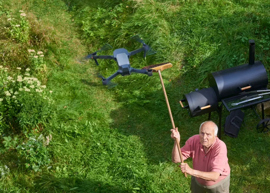 Dron nad posesją - czy to zgodne z prawem