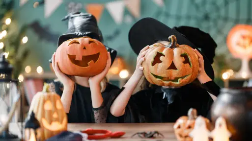 Jak z dyni wyczarować niesamowity lampion na Halloween? | Instrukcja krok po kroku