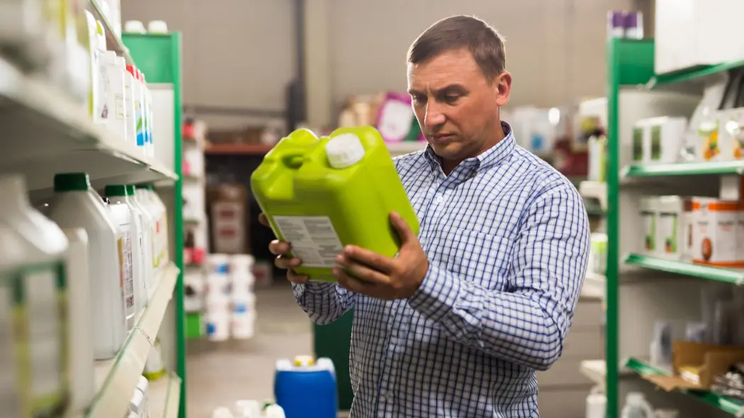 Jak czytać etykiety środków ochrony roślin? Instrukcja obsługi, której nie możesz pominąć