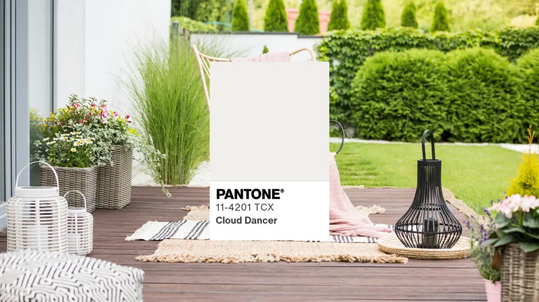 Ogród w kolorze Pantone 2026 Cloud Dancer