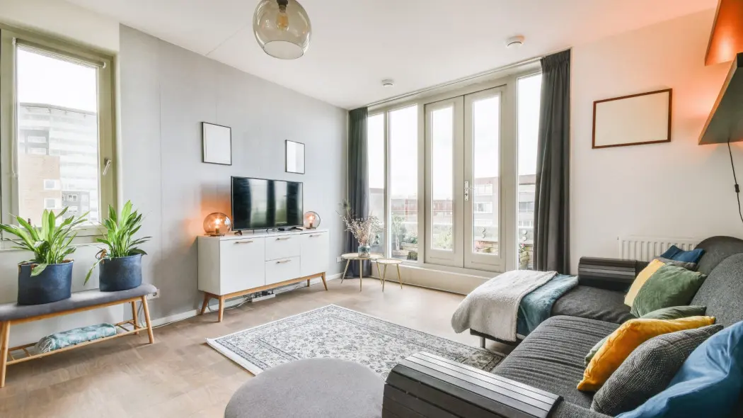 Kto musi posiadać ubezpieczenie na mieszkanie?  