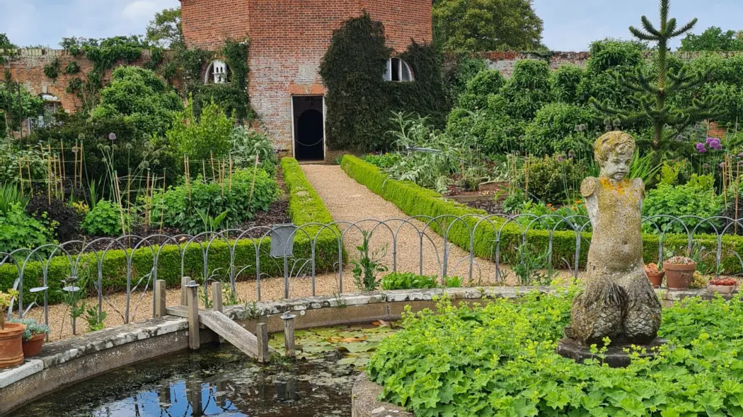 Ogród kuchenny w Felbrigg Hall. Tradycja, która rodzi plony