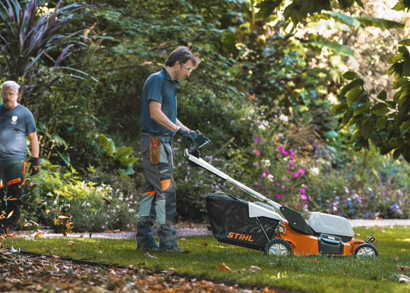 Moc, wydajność i swoboda pracy. STIHL ALLPRO odpowiada na potrzeby profesjonalistów i wymagających użytkowników prywatnych